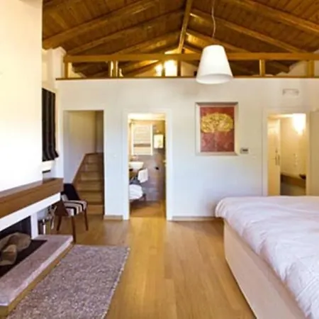 Pensión Enastron 4*