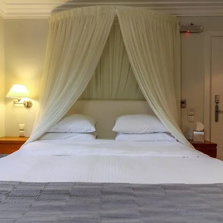 Pensión Enastron 4*