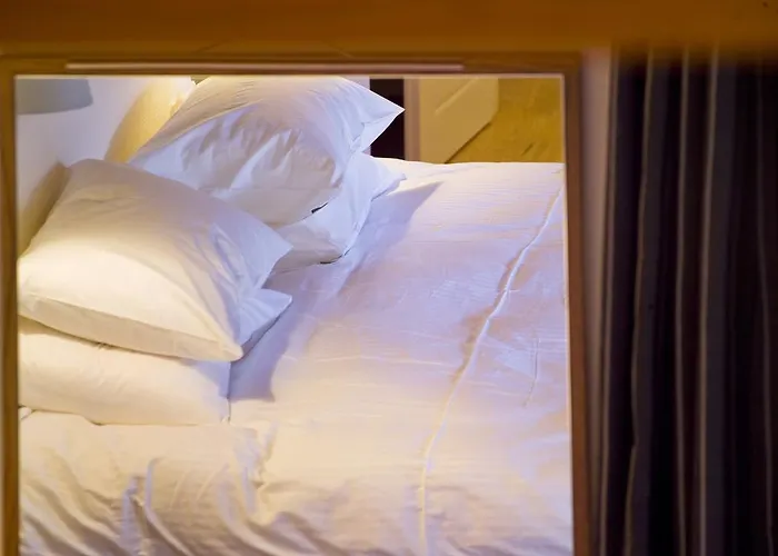 Enastron בית הארחה