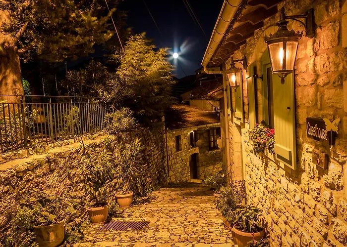 Enastron דימיטסאנה